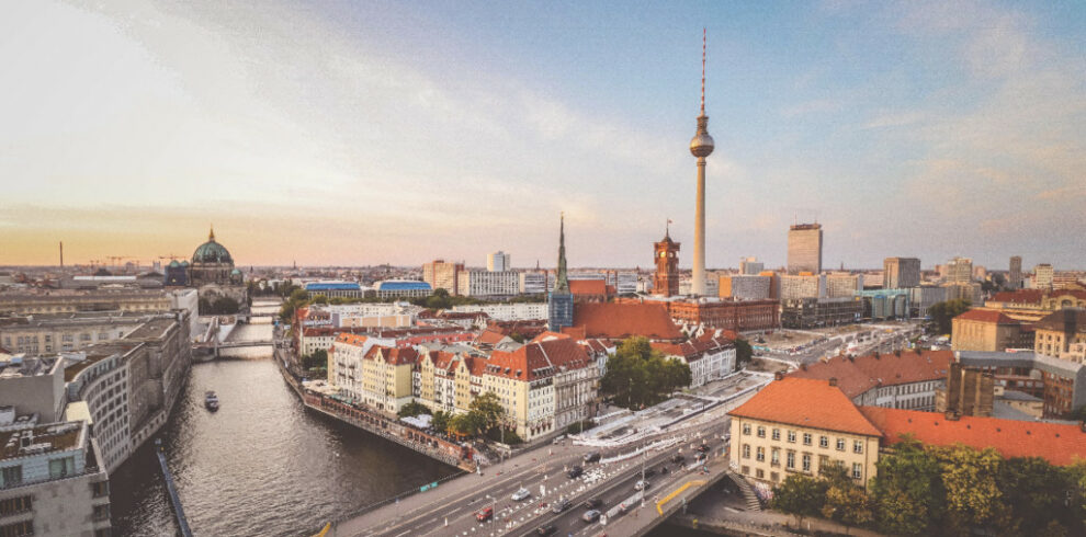 Berlin_Airport-to-City-Wiki_twitter-shared-link-1024x536